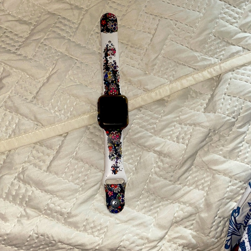 Apple Watch series 3 GPS.